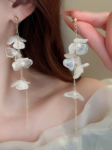 Flower Shape Tasseled Drop Earrings