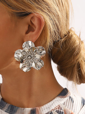 Flower Shape Drop Earrings