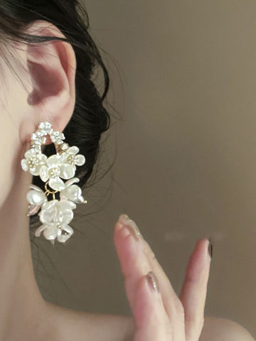 Flower Shape Rhine Stones Drop Earrings