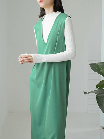 Casual A-Line Sleeveless Solid Color V-Neck Midi Dresses