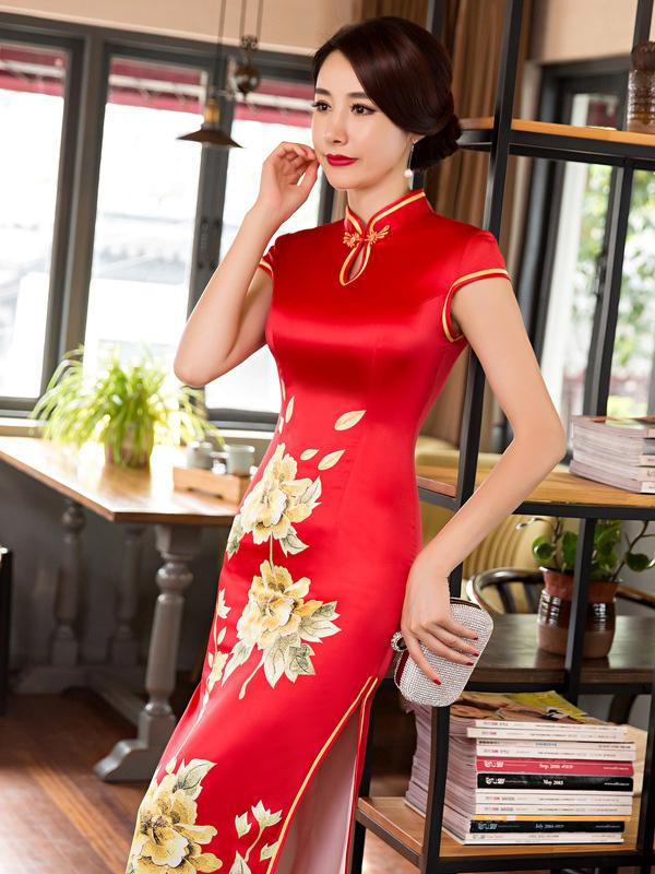 Red Side Split Long Cheongsam Dress