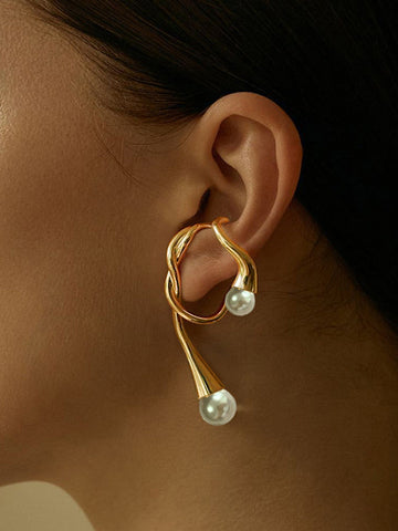 Asymmetric Geometric Normcore Ear Clip