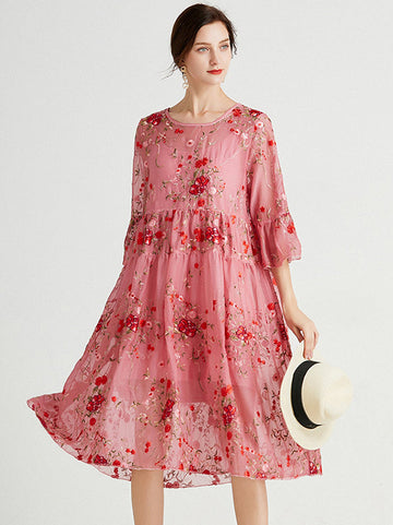 Original Artistic Retro Loose Lace Embroidered Pleated Midi Dress